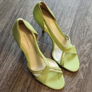 💚 Green Leather Pumps